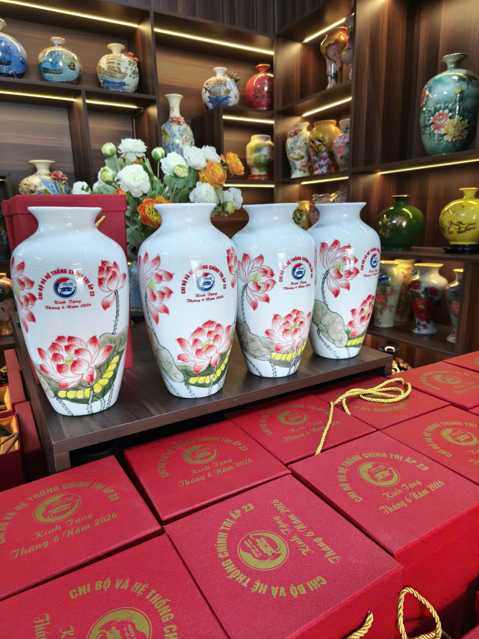 "quà tặng Đại hội Chi bộ", "quà tặng in logo"  "quà tặng Đại hội Đảng".