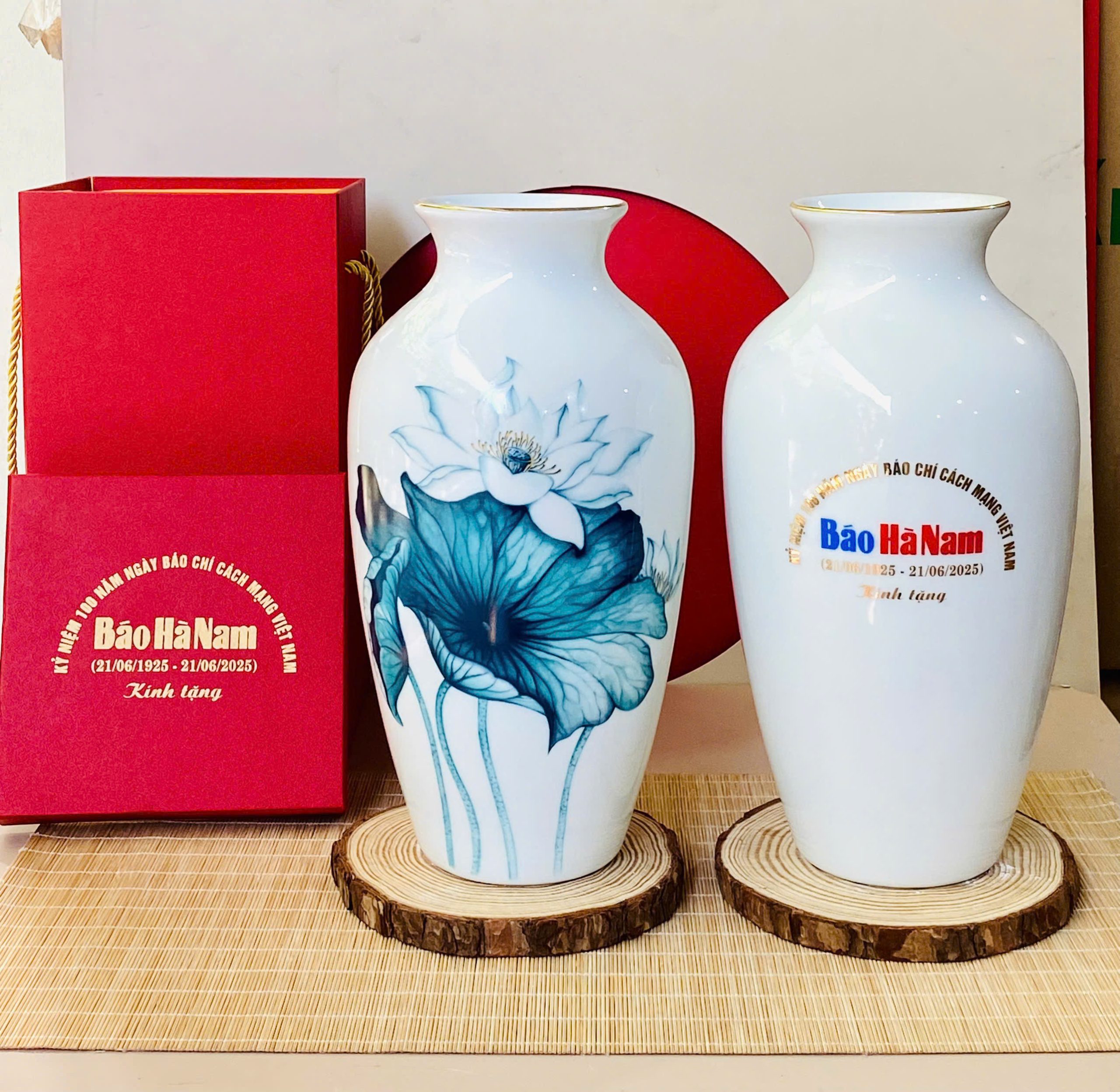 Bình hoa quà tăng đại hội, hội nghị, kỷ niệm-quà tặng gốm sứ Fulo